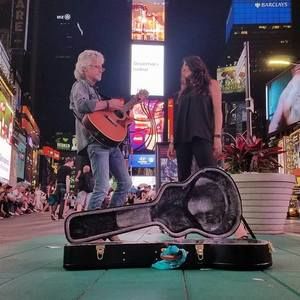 Meet your Posher, Cara